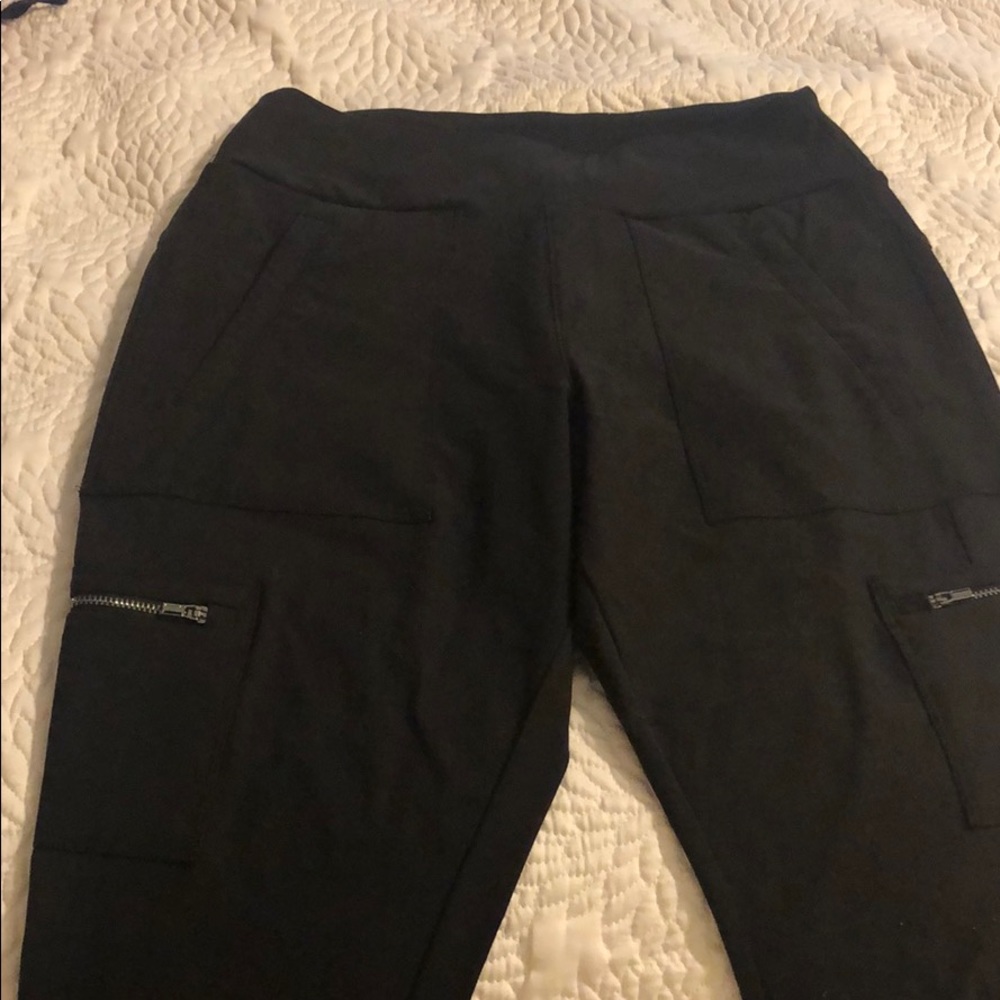 Athleta Hybrid Cargo Tight